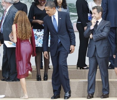 Obama+Checking+out+girl